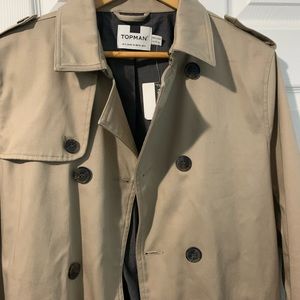 Tan 3/4 Top Man Trench Coat